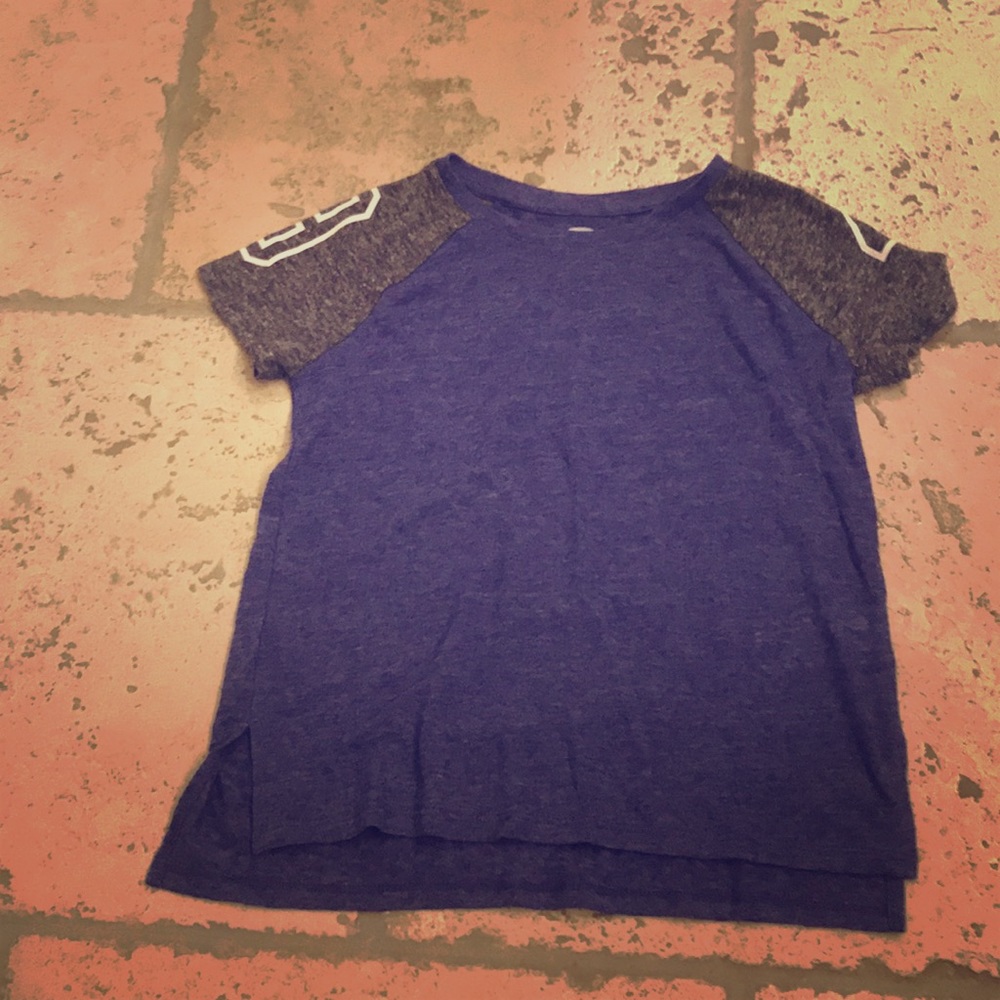 Old Navy T-shirt